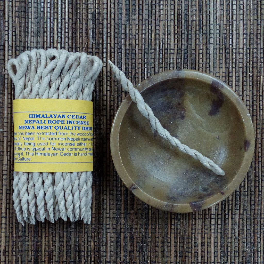 Incienso de Cuerda Hierbas Puras - Cedro - 51g.